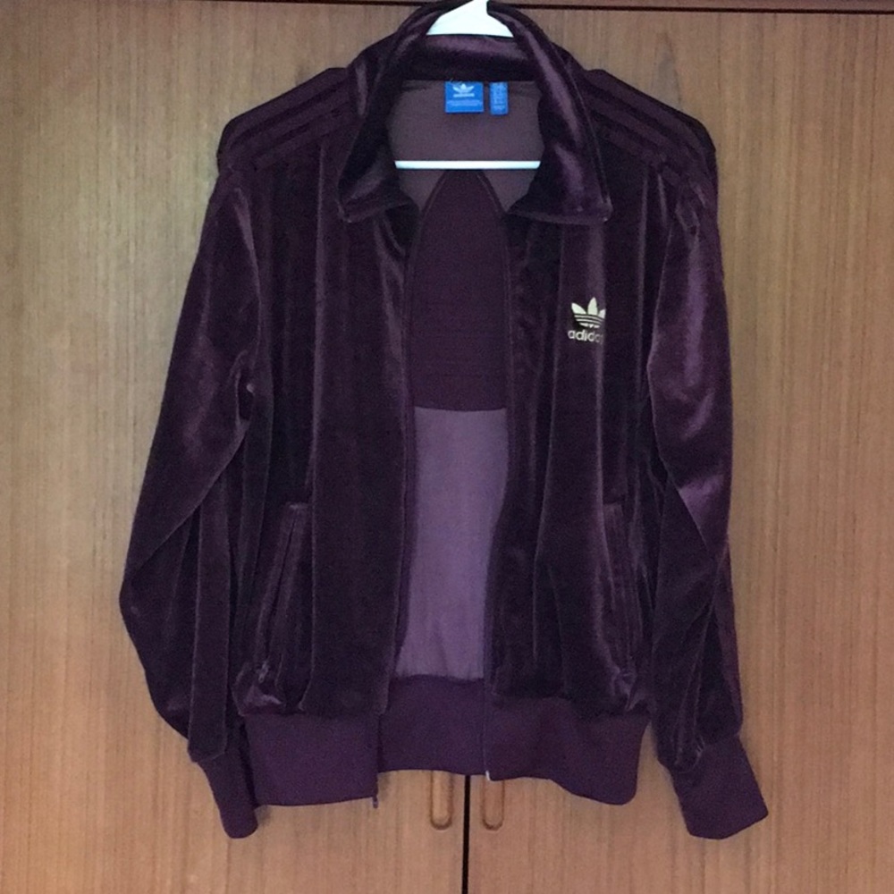 MAROON VELVET ADDIDAS JACKET (vintage)🥳